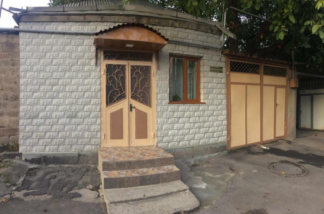 Посуточный Гостевой Дом Gjumri Exteriér fotografie